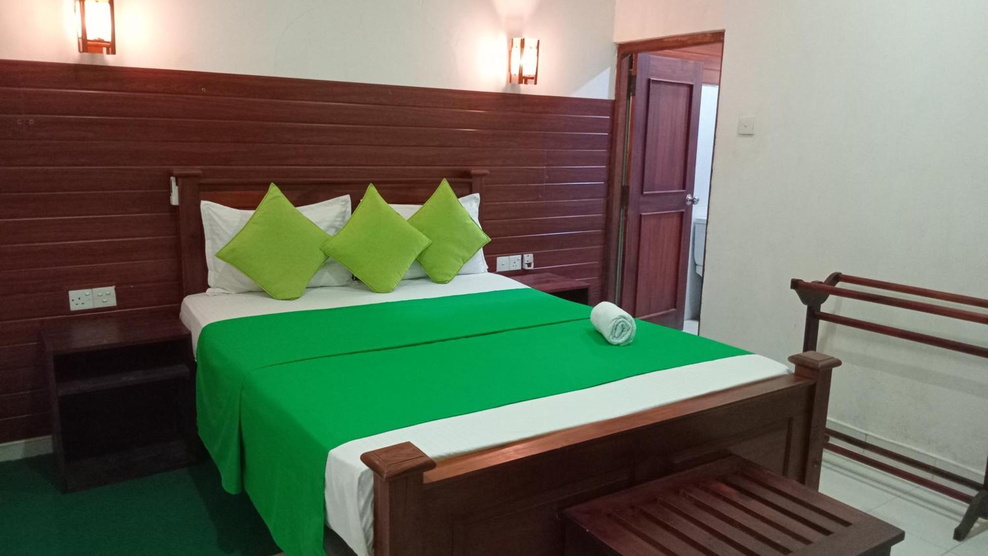 Habarana Dulwan Guest House Zewnętrze zdjęcie